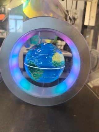 Lámpara Flotante Globo Terráqueo LED