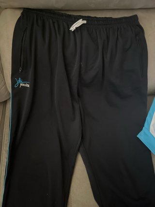 Uniforme de Instituto Jesuitas -precio negociable