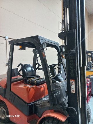 Carretilla elevadora 3000kg MATRICULADA diesel