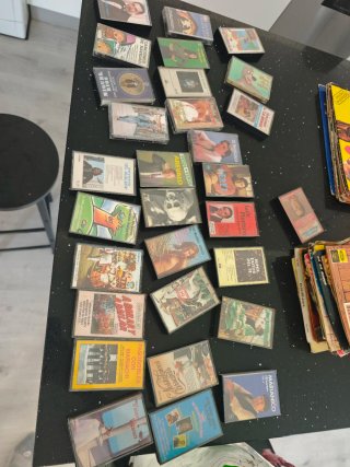 Cintas cassette, discos vinilo y mini discos