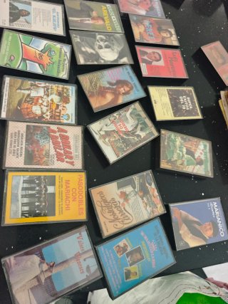 Cintas cassette, discos vinilo y mini discos