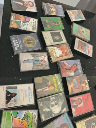 Cintas cassette, discos vinilo y mini discos