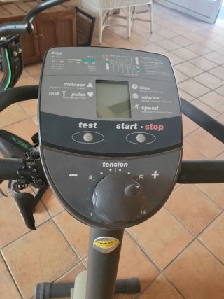 Bicicleta Estática Gris y Negra