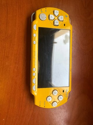 PSP 3000 Sony Amarillo