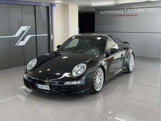 Porsche 911 Carrera 4 Coupé 325cv