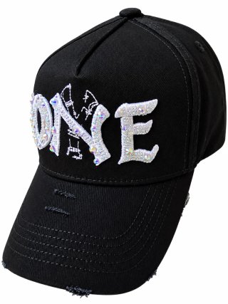 Gorra Negra ONE con Pedrería