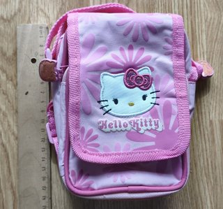 Bolso Hello Kitty rosa – pequeño y adorable