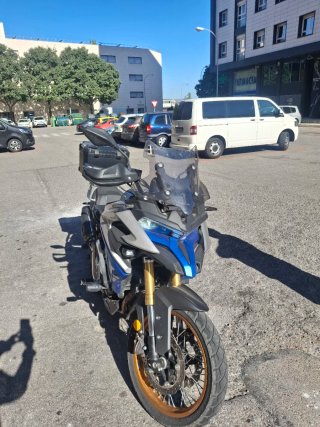 Moto Vogue 525 DSX  aun con garantia itv 2028.