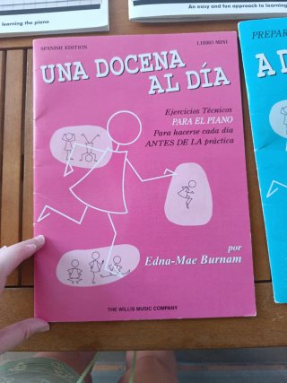 Pack 5 Libros de Piano. Precio no negociable.