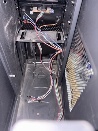 Caja de Ordenador Arima Negra