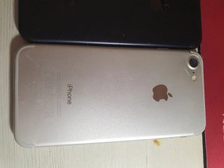 Lote de 3 iPhone 7 para repuestos
