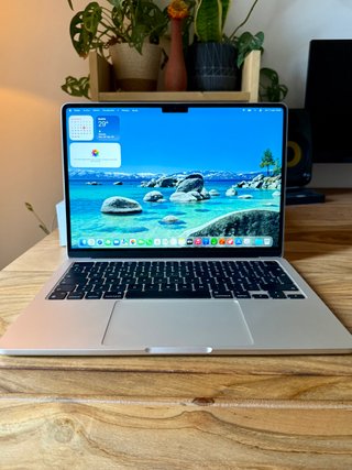 MacBook Air M2 16GB RAM 512GB SSD