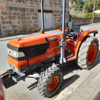 Tractor KUBOTA