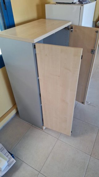 Mueble de oficina madera y metal