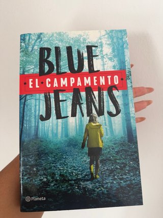 El campamento, blue jeans. Libro.