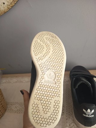 Zapatillas Adidas Negras con Velcro