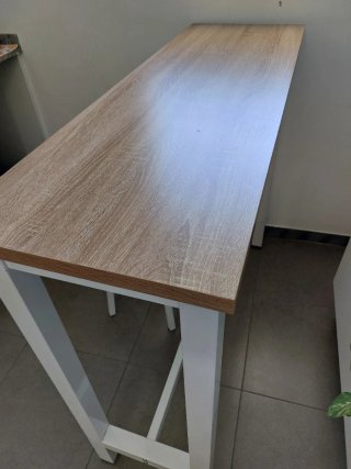 Mesa alta cocina con 2 taburetes