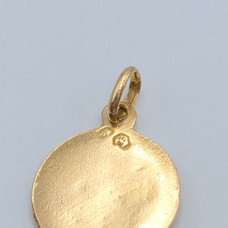 Colgante de Oro 18K Cristo El Pardo, 0,92gr, 1,5cm