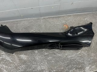 Quilla inferior izquierda Piaggio MP3 250