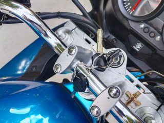 Suzuki Bandit 650S Azul