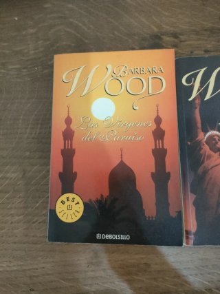 Colección de libros de Barbara Wood