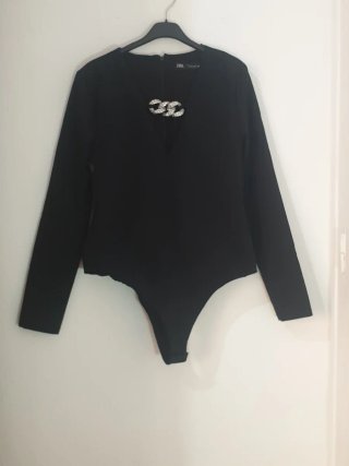 Body Zara Negro con Cadena Joya Talla L