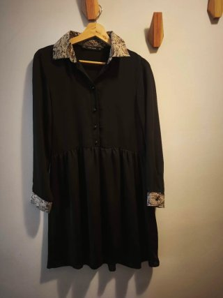 Vestido fluido Zara Basic negro animal print