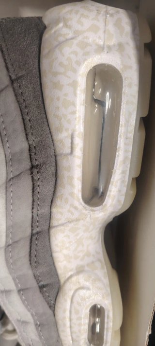 Nike Air Max 95 Talla 38.  -2 pares x 115€