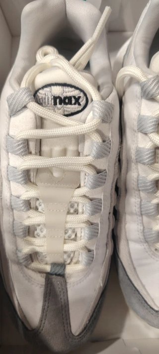 Nike Air Max 95 Talla 38.  -2 pares x 115€