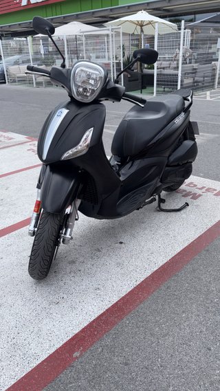 Piaggio Beverly 125 negra cambio por medley