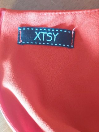 Vestido Rojo Asimétrico