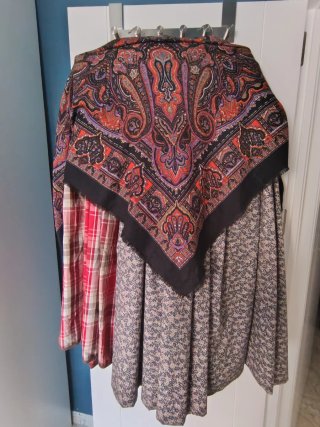 Mantón tipo merino estampado