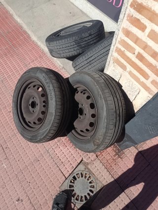 4 Ruedas 175/65 R14 con Llantas