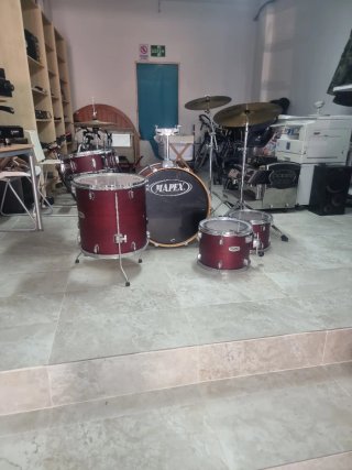 Batería Mapex Color Burdeos