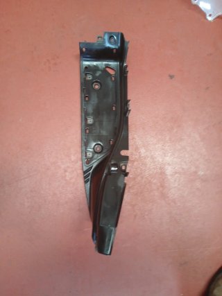 Reposapiés Izquierdo Yamaha TMAX 500