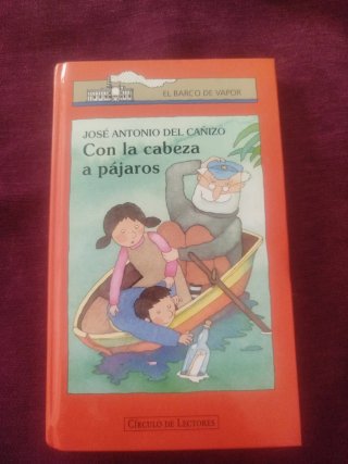 Con la cabeza a pájaros