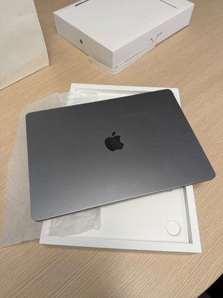 MacBook Air M3, 15 pulgadas, 8GB RAM 256GB