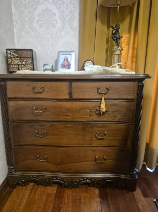 Cómoda de Madera Maciza
