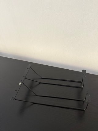 Mesa alta con 2 taburetes