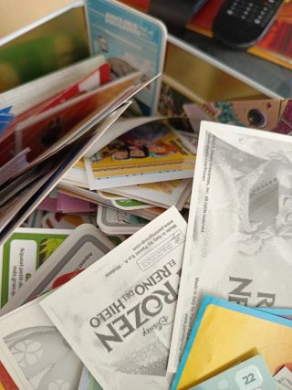 Lote de cromos variados