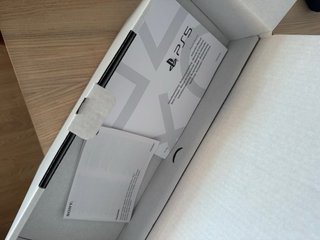 Caja PS5 Fortnite Edición Especial