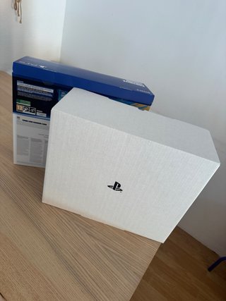 Caja PS5 Fortnite Edición Especial