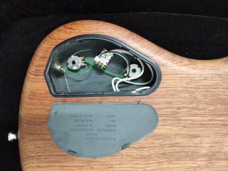 Bajo Warwick Corvette