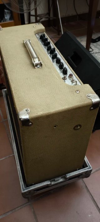 Amplificador Peavey Classic 50