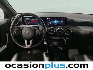 Mercedes-Benz CLA Shooting Brake 180 100 kW (136 CV)