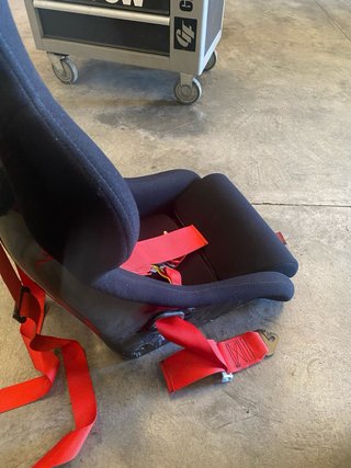 Asiento Baquet RRS con arnés MCf