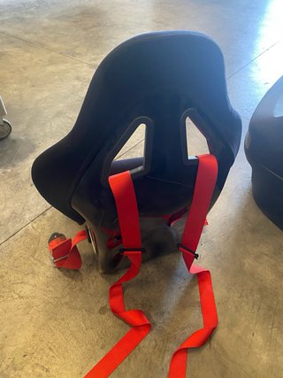 Asiento Baquet RRS con arnés MCf