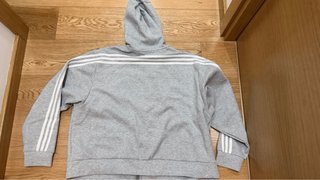 Sudadera Adidas Gris con Capucha y Cremallera