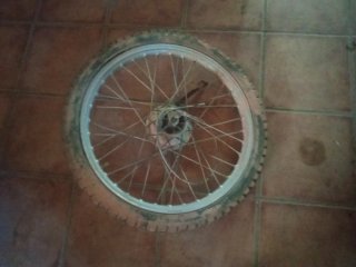 Rueda de moto con llanta Akront 2.5-21