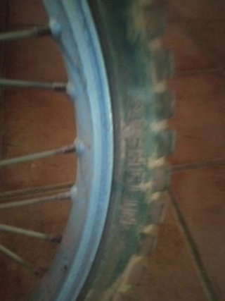 Rueda de moto con llanta Akront 2.5-21